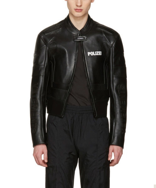 JK-23580<br><b>VETEMENTS</b><br>레더 레이싱 숏 재킷</b><br>[매장가-1000만원대]