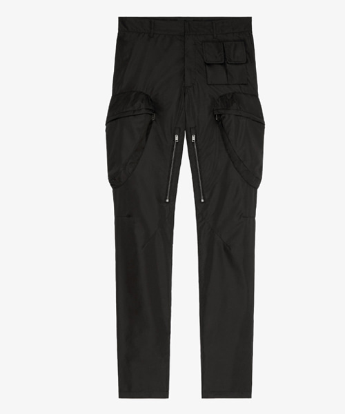P-15966<br><b>GIVENCHY</b><br>테크니컬 나일론 슬림 핏 카고 팬츠</b><br>[매장가-100만원대]