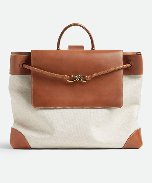 A-41859<br><b>BOTTEGA VENETA</b><br>라지 안디아모 백팩</b><br>[매장가-1000만원대]