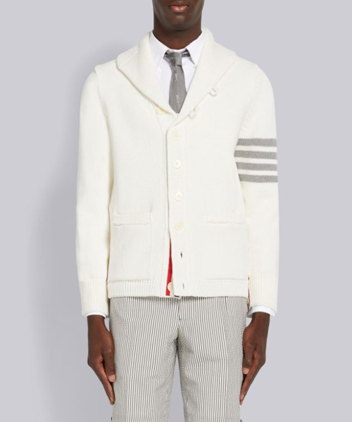 JK-24038<br><b>THOM BROWNE</b><br>화이트 저지 스티치 코튼 4-바 숄 칼라 가디건</b><br>[매장가-300만원대]