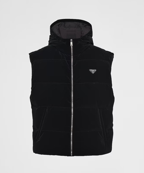 JK-23941<br><b>PRADA</b><br>테크니컬 패브릭 다운 베스트</b><br>[매장가-370만원대]
