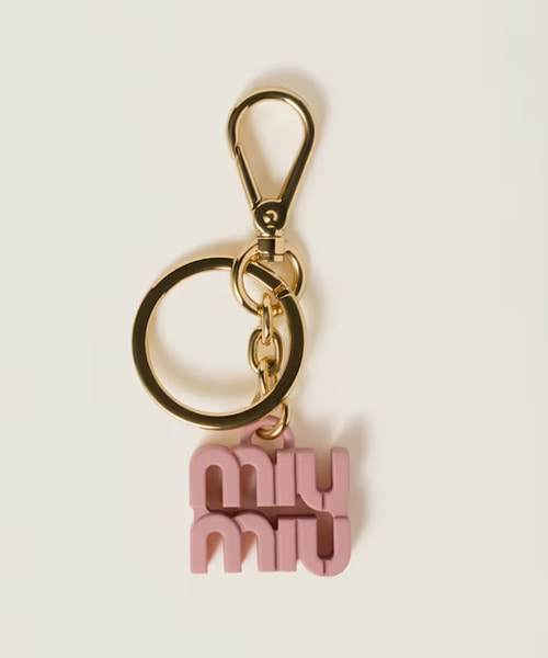A-42069<br><b>MIU MIU</b><br>메탈 키체인</b><br>[매장가-40만원대]