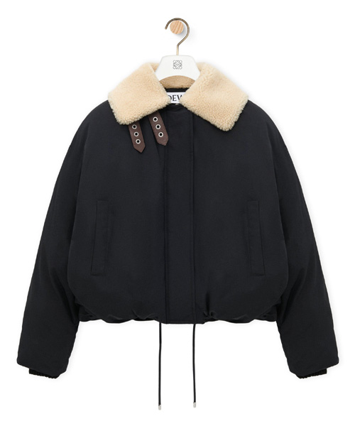 JK-24296<br><b>LOEWE</b><br>테크니컬 코튼 혼방 퍼퍼 재킷</b><br>[매장가-440만원대]