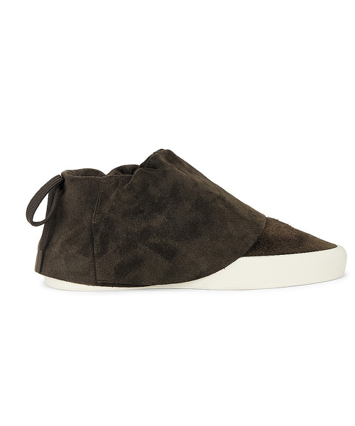 A-42299<br><b>FEAR OF GOD</b><br>MOC 스웨이드 스니커즈</b><br>[매장가-140만원대]
