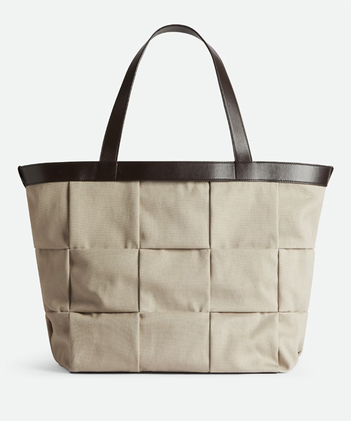 A-42398<br><b>BOTTEGA VENETA</b><br>아르코 토트백</b><br>[매장가-400만원대]