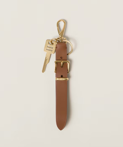 A-42482<br><b>MIU MIU</b><br>가죽 키링</b><br>[매장가-70만원대]