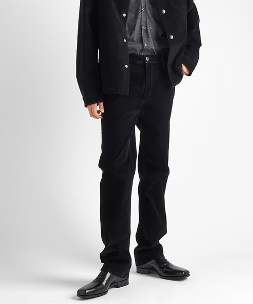 P-16069<br><b>PRADA</b><br>5포켓 벨벳 데님 진</b><br>[매장가-230만원대]