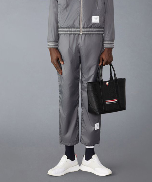 P-16070<br><b>THOM BROWNE</b><br>립스탑 크리켓 스트라이프 팬츠</b><br>[매장가-170만원대]