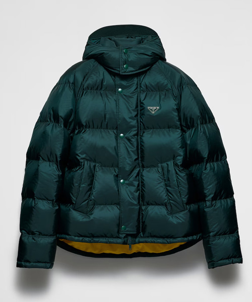 JK-24256<br><b>PRADA</b><br>크롭 리나일론 다운 자켓</b><br>[매장가-400만원대]