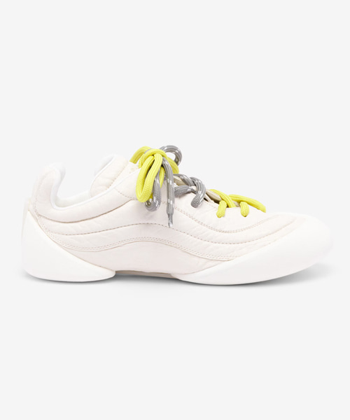 A-42449<br><b>ALEXANDER MCQUEEN</b><br>플렉션 스니커즈</b><br>[매장가-100만원대]
