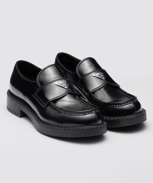 A-42955<br><b>PRADA</b><br>초콜릿 브러시드 가죽 로퍼</b><br>[매장가-150만원대]