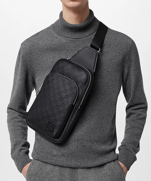 A-42565<br><b>LOUIS VUITTON</b><br>애비뉴 슬링백 NM</b><br>[매장가-360만원대]