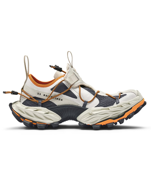 A-42840<br><b>BALENCIAGA</b><br>하이크 스니커즈</b><br>[매장가-180만원대]