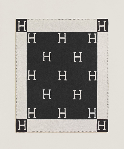A-42996<br><b>HERMES</b><br>아발론 쓰로우 플래드</b><br>[매장가-240만원대]