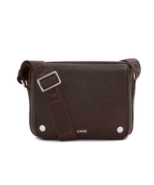 A-43224<br><b>LOEWE</b><br>가죽 미디엄 페블 메신저 백</b><br>[매장가-250만원대]