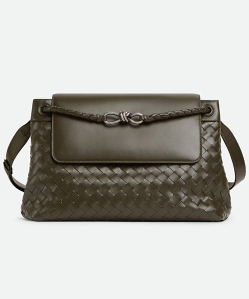 A-43121<br><b>BOTTEGA VENETA</b><br>미디엄 안디아모 메신저 백</b><br>[매장가-690만원대]