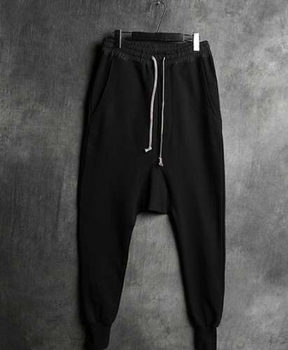P-5503<br>RO BAGGY PATTERN JOGGER PANTS<br>Color : black<br>Material : cotton