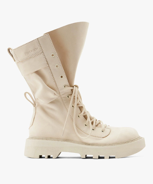 A-43522<br><b>JW ANDERSON</b><br>콤배트 가죽 부츠</b><br>[매장가-160만원대]