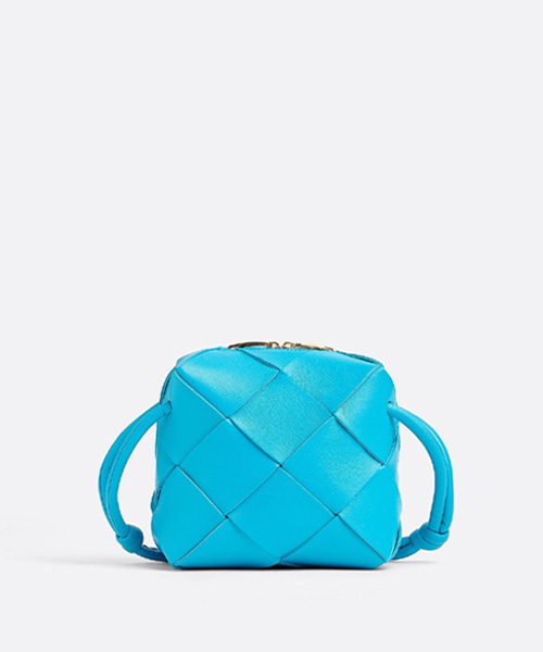 A-43826<br><b>BOTTEGA VENETA</b><br>미니 카세트 카메라 백</b><br>[매장가-280만원대]