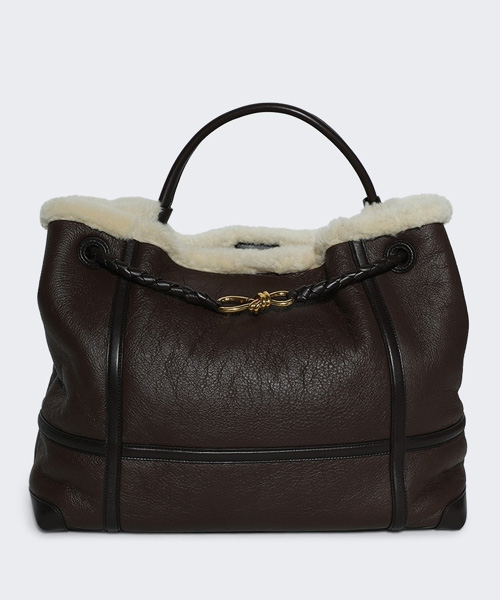 A-43820<br><b>BOTTEGA VENETA</b><br>안디아모 시어링 에비에이터 토트백</b><br>[매장가-1200만원대]