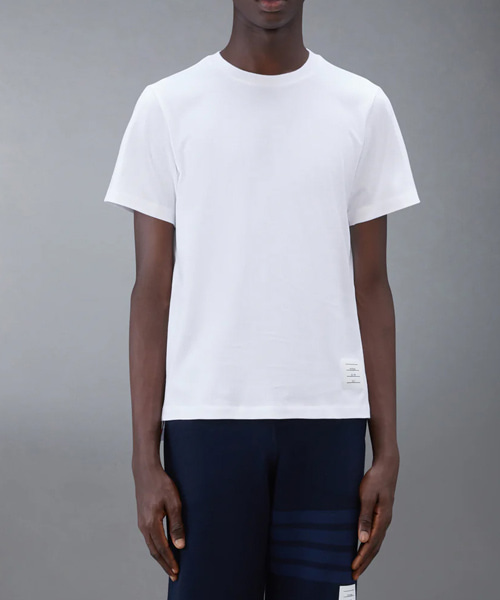 T-31764<br><b>THOM BROWNE</b><br>저지 릴렉스드 사이즈 슬릿 코튼 티셔츠</b><br>[매장가-40만원대]