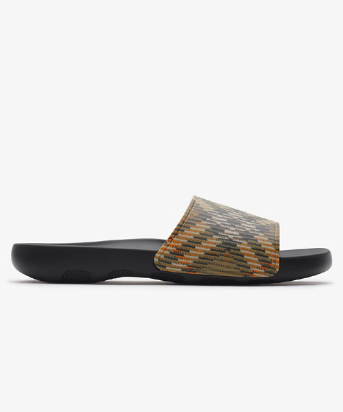 A-44290<br><b>BURBERRY</b><br>체크 다이브 슬라이드</b><br>[매장가-50만원대]