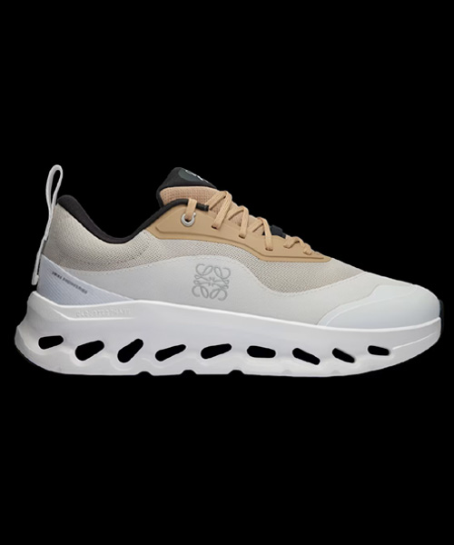 A-44339<br><b>LOEWE x ON RUNNING</b><br>클라우드틸트 스니커즈</b><br>[매장가-60만원대]