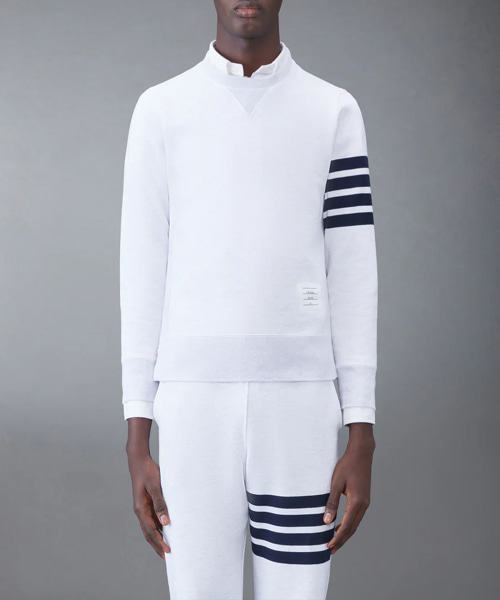 T-31923<br><b>THOM BROWNE</b><br>클래식 루프백 4-바 스웨트셔츠</b><br>[매장가-100만원대]