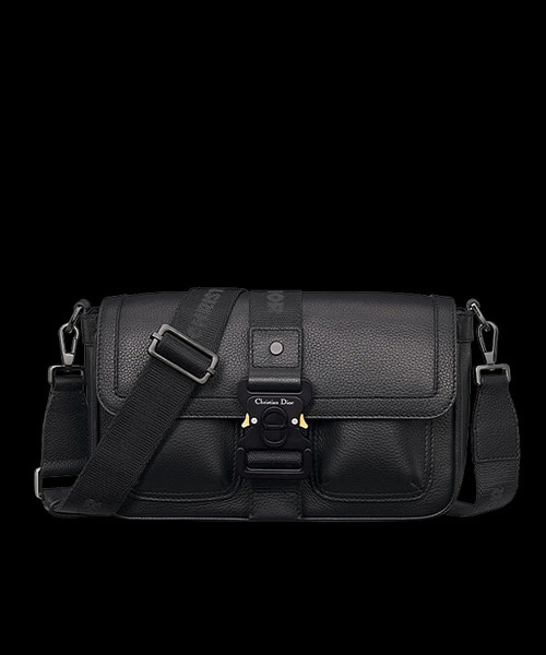 A-44017<br><b>DIOR</b><br>힛 더 로드 스트랩 백</b><br>[매장가-450만원대]