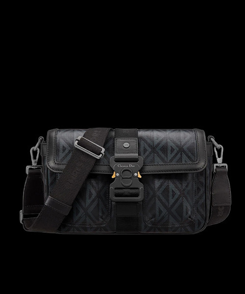 A-44019<br><b>DIOR</b><br>힛 더 로드 스트랩 백</b><br>[매장가-410만원대]