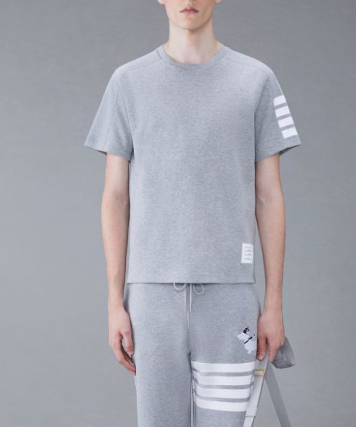 T-31964<br><b>THOM BROWNE</b><br>코튼 4-바 숏 슬리브 티셔츠</b><br>[매장가-70만원대]