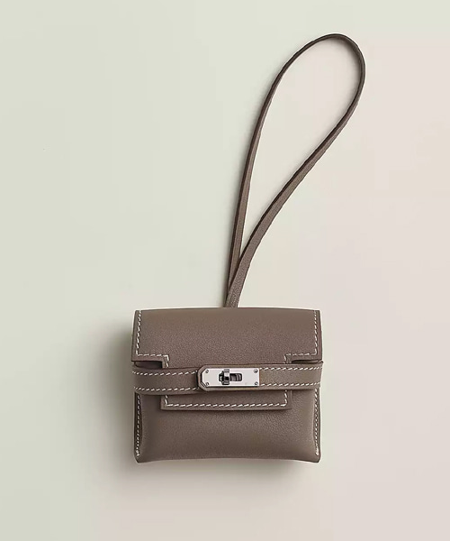 A-45051<br><b>HERMES</b><br>켈리페스티벌 백 참</b><br>[매장가-560만원대]