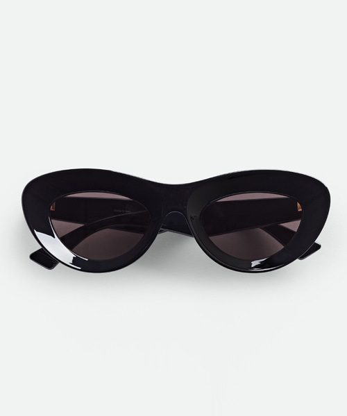 A-45369<br><b>BOTTEGA VENETA</b><br>샤프 캣 아이 선글라스</b><br>[매장가-50만원대]