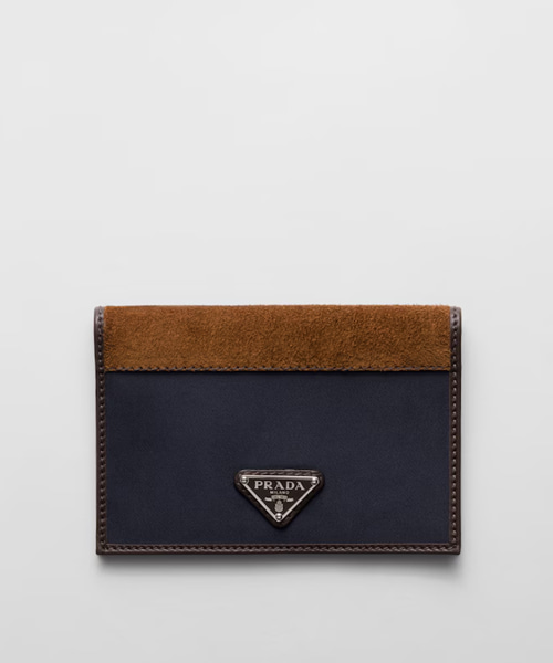 A-45642<br><b>PRADA</b><br>리나일론 및 가죽 여권 지갑</b><br>[매장가-80만원대]