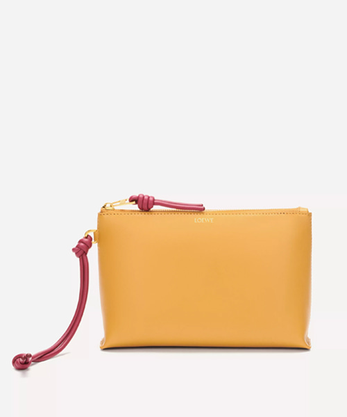 A-45804<br><b>LOEWE</b><br>크노트 티 파우치</b><br>[매장가-130만원대]
