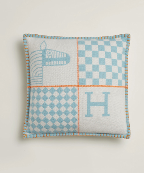 A-45974<br><b>HERMES</b><br>AVALON ANIMAUX NATTES 쿠션</b><br>[매장가-90만원대]