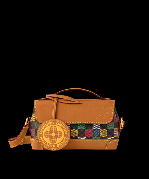 A-45948<br><b>LOUIS VUITTON</b><br>스티머 이스트 웨스트 웨어러블 월릿</b><br>[매장가-270만원대]