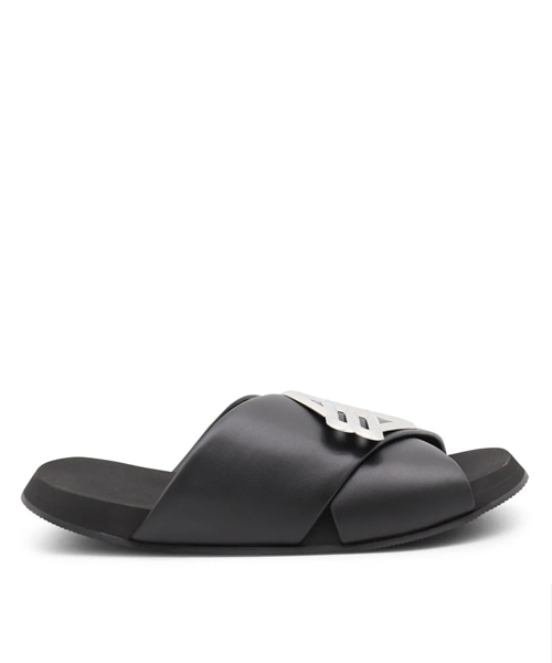 A-45943<br><b>BALENCIAGA</b><br>플랫 슬리퍼</b><br>[매장가-110만원대]