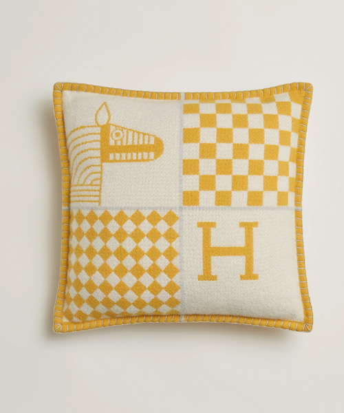 A-45975<br><b>HERMES</b><br>AVALON ANIMAUX NATTES 쿠션</b><br>[매장가-90만원대]