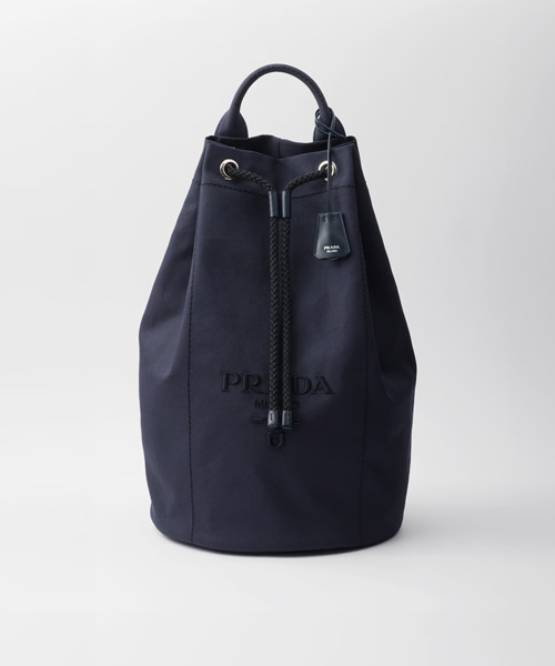 A-46004<br><b>PRADA</b><br>캔버스 드로스트링 더플백</b><br>[매장가-360만원대]